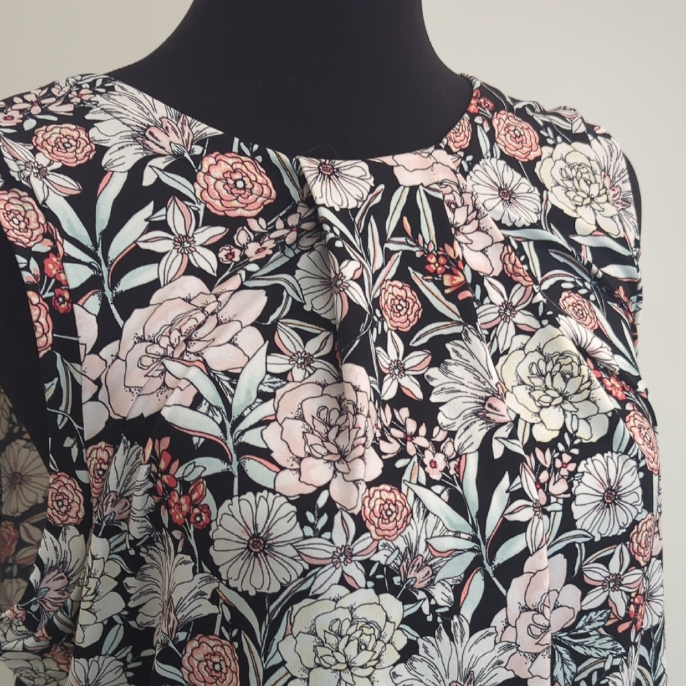 Karl Lagerfeld Paris Sleeveless Floral Blouse Pleated High Neck Black Pink LARGE - Picture 3 of 8